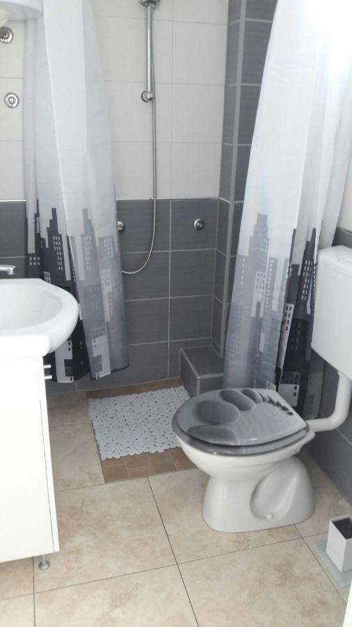 Apartments Katarina Трогир Екстериор снимка