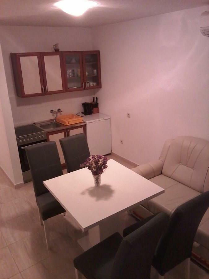 Apartments Katarina Трогир Екстериор снимка
