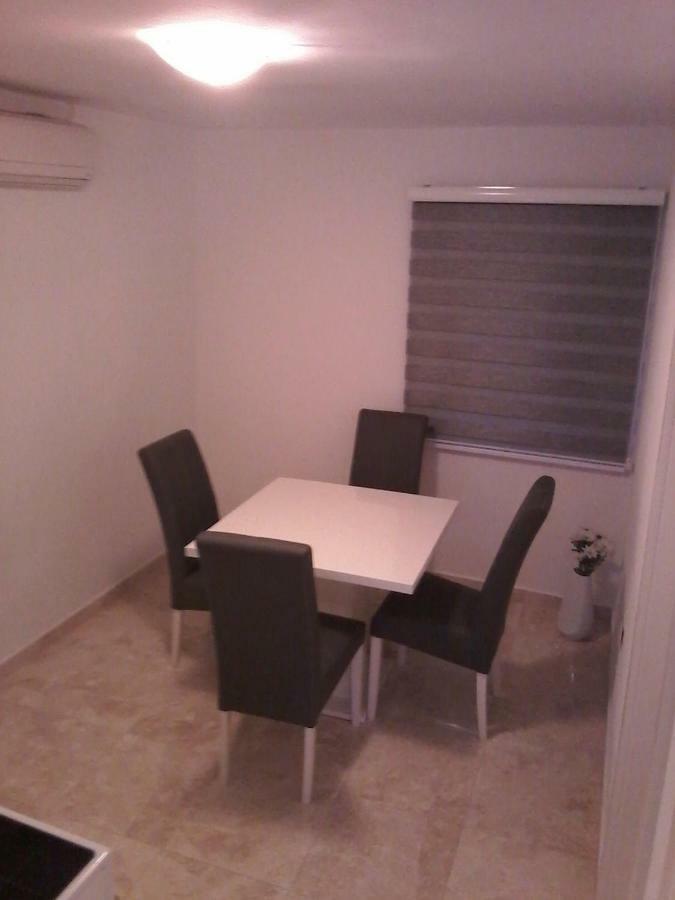 Apartments Katarina Трогир Екстериор снимка